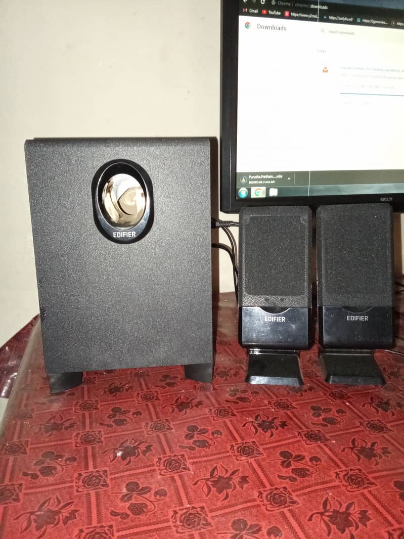 Edifier speakers 4