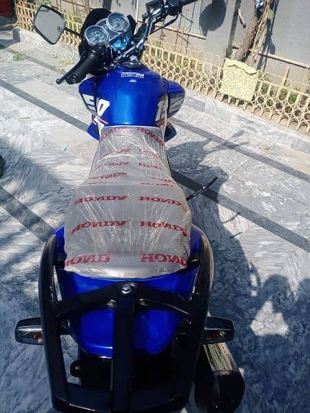 Honda CB 150F Blue (Special Edition) 2024 Shape 14