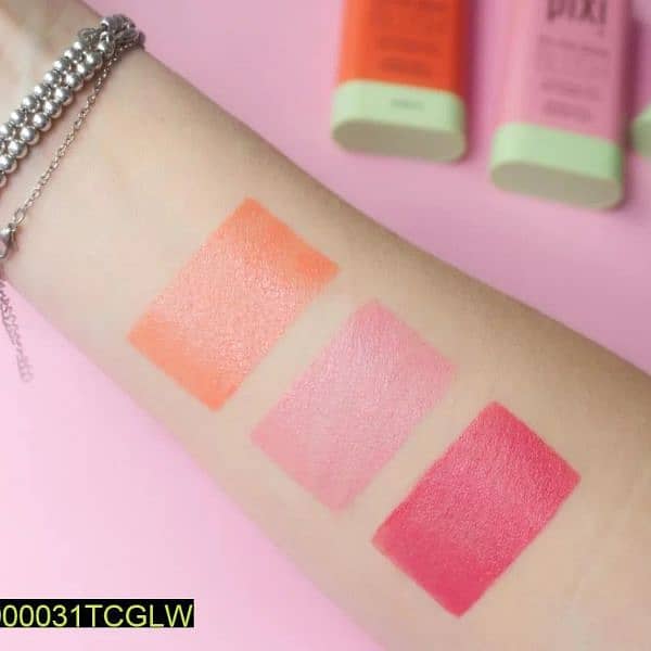 High Pigmented liquid blush on stick 5