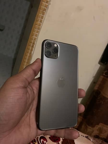 apple iphone 11 pro max 64gb factory unlocked 3