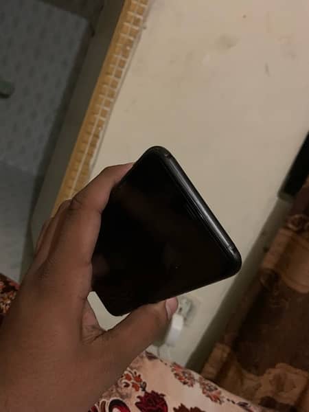 apple iphone 11 pro max 64gb factory unlocked 7