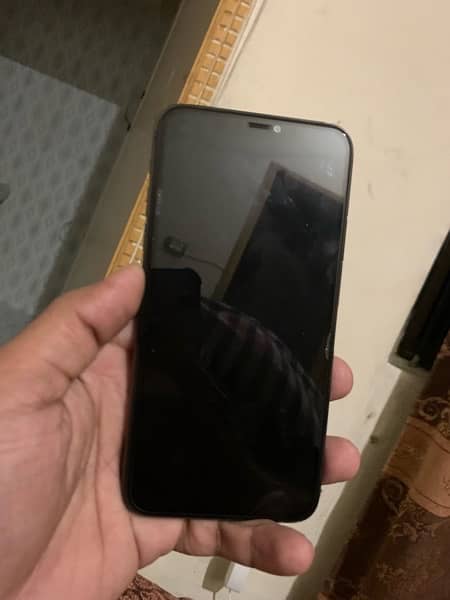 apple iphone 11 pro max 64gb factory unlocked 9