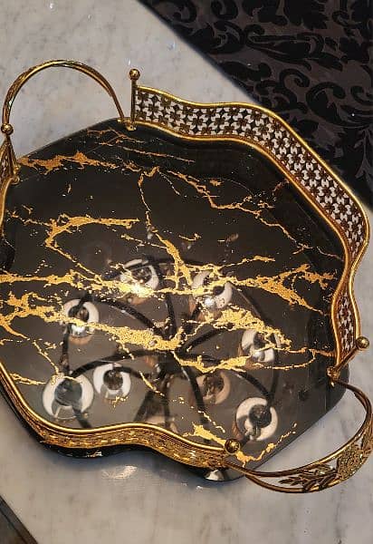 Black and Gold Resin Tray 1