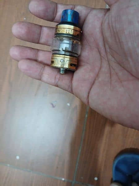 Vape Smok Scar 18 Fluid Gold 230 Watts 1