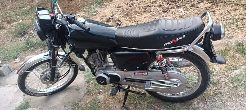 HONDA 125 FOR SALE 10/10 CONDITION 0/3/0/7/5/8/5/6/3/3/9 1