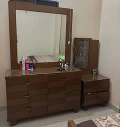 dressing table