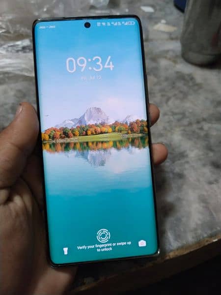 spark 20 pro + 10/10 condition 0