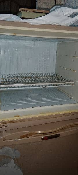 Dawlance Fridge For Sale 1