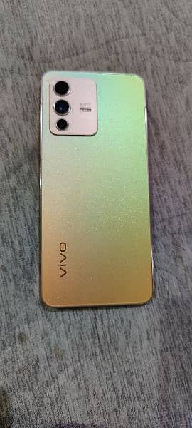 vivo V23 5G(16+256) in good condition full accessories 5