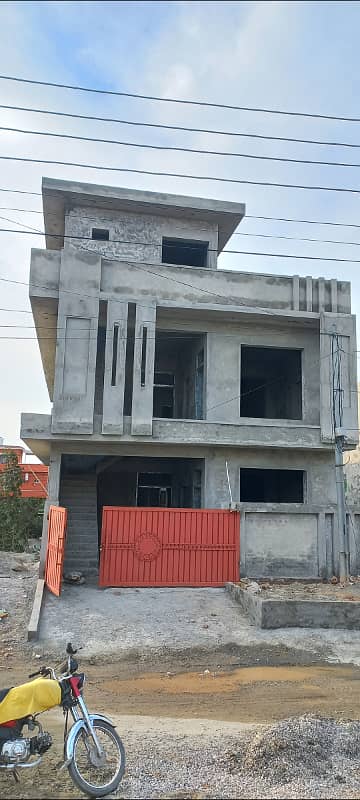 Main Double Road Back House For Sale 0