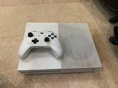 Xbox One S 1 TB + Games