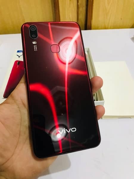 Vivo Y11 Lush Condition urgent Sale* 2