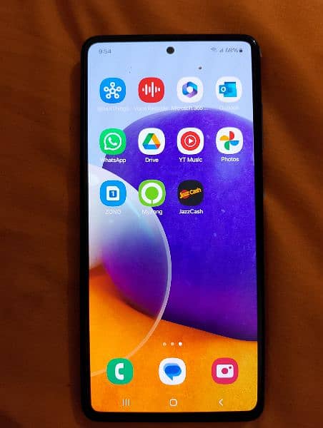 Samsung Galaxy a72 1