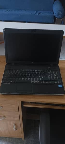 core i3 laptop - Excellent Condition 0