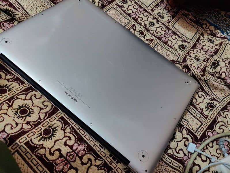 Mac book 15 pro 2