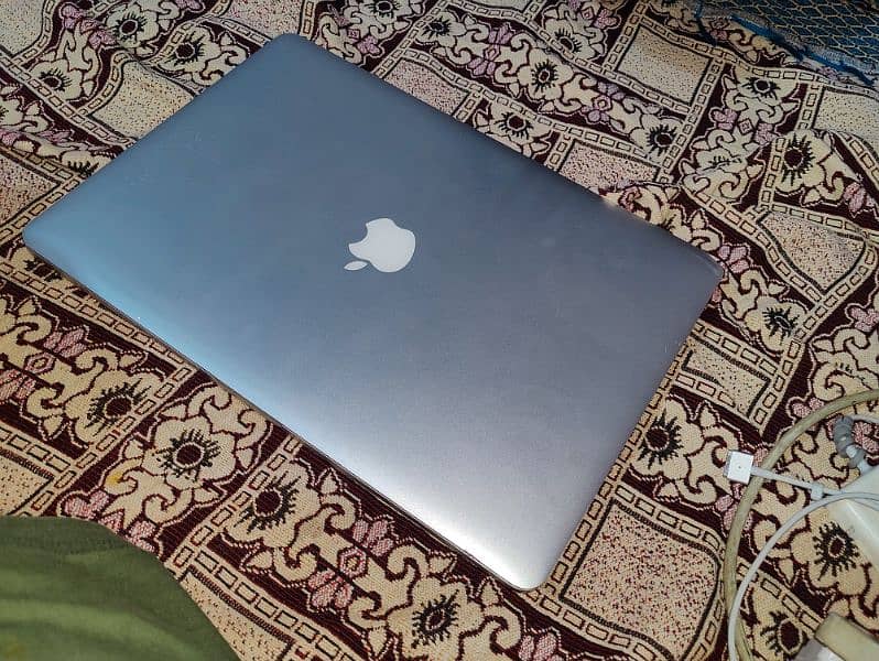 Mac book 15 pro 3