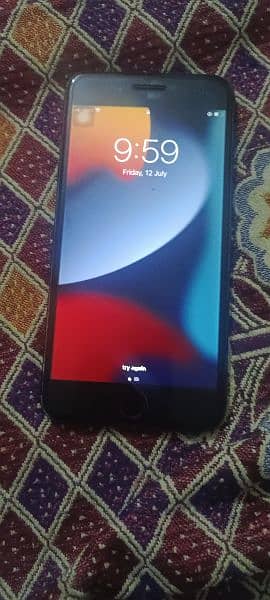 I phone 7 plus 8/10 128gb figure ok battery change 1