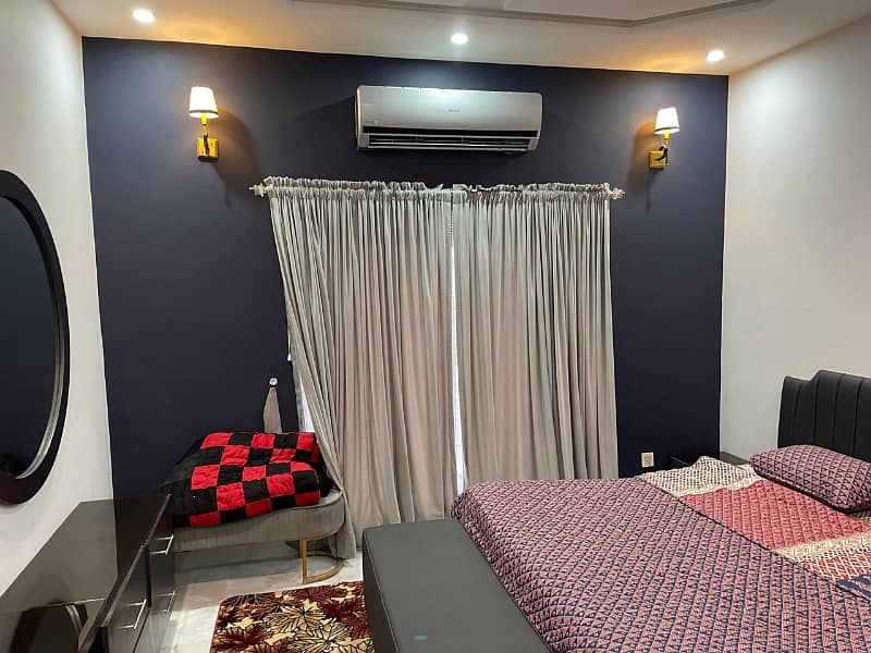 10 Marla Ultra Luxry Furnished Lower Portion For Rent In Bahria Town Lahore 3