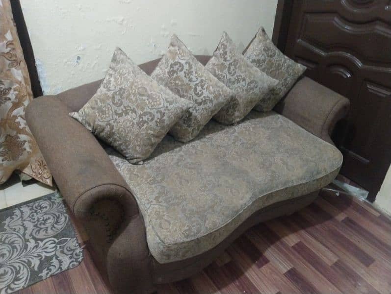 4 seater sofa 1