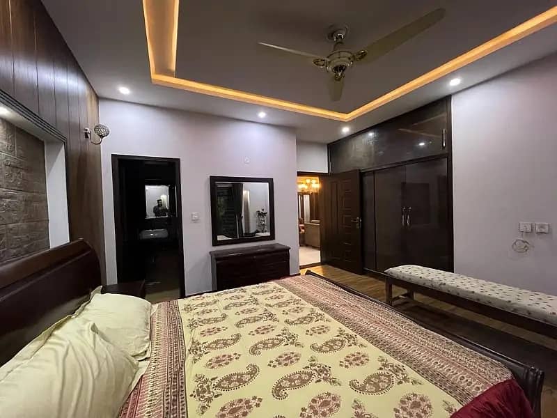 10 Marla Luxry Furnished Upper Portion For Rent In Bahria Town Lahore 2