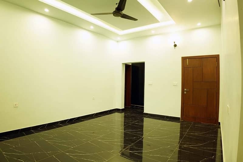 1 Kanal Brand New Luxury Upper Portion For Rent In Bahria Town Lahore 10