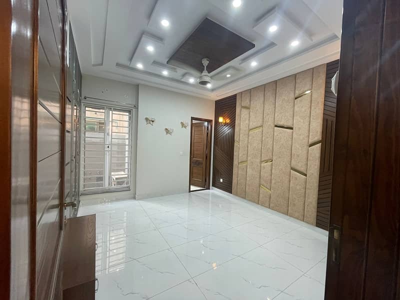 10 Marla Brand New Ultra Luxury House For Rent In Bahria Town Lahore 4