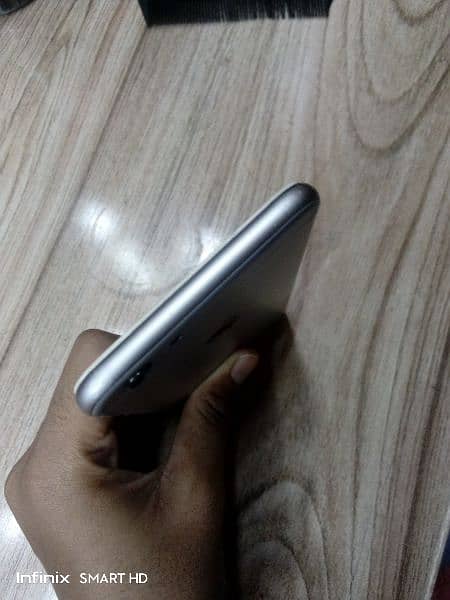 iphone 6 in good condition 4