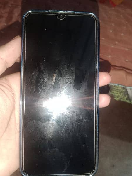 Realme C35 0