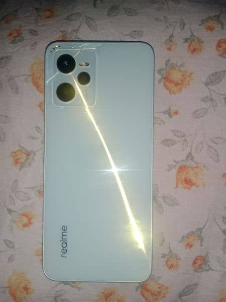 Realme C35 3