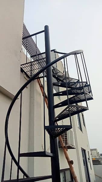 Spiral Stair/Round Iron Stairs/Ladder 0321-4022752 2