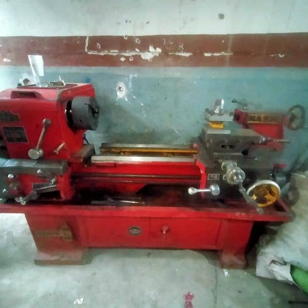 5.5 fit lathe machine 60mm bor new condition 0