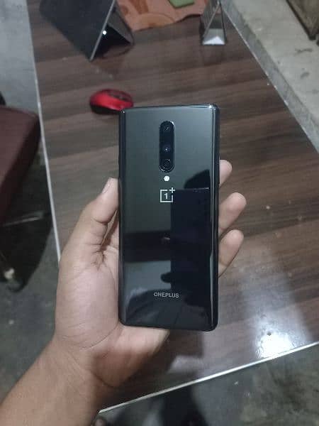 oneplus 8. . . . . 8. . . gb. . . . 128. . . . gb 0