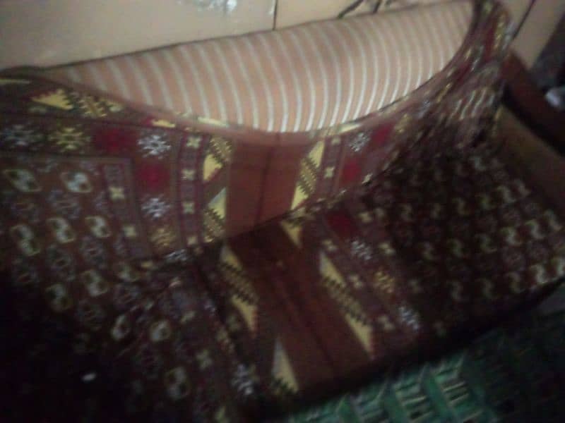 sofa set hai condition aapke samne hai 3