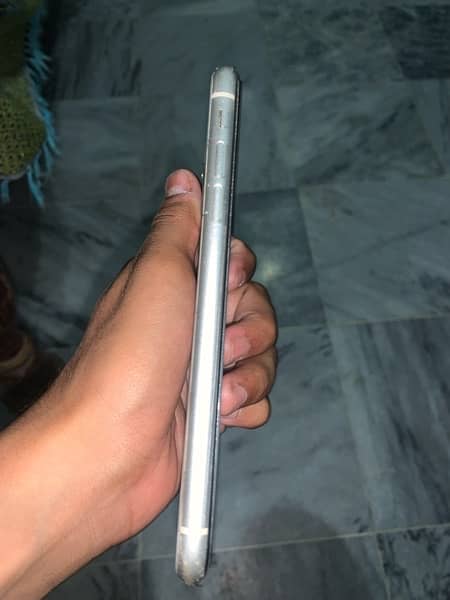 iphone 11 with box 0