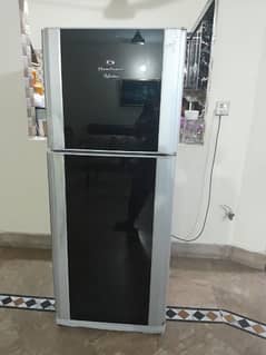 dawlance fridge for sale in good condition