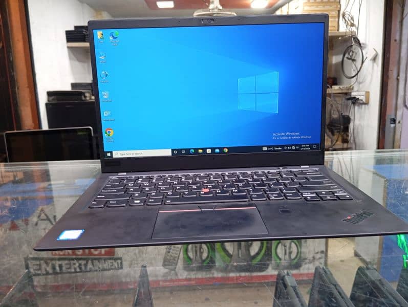 Lenovo Thinkpad X1 carbon i5 8th generation 0