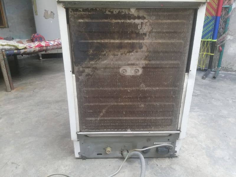 kelvinator KD 75 Dishwasher for use 8/10 condition 3