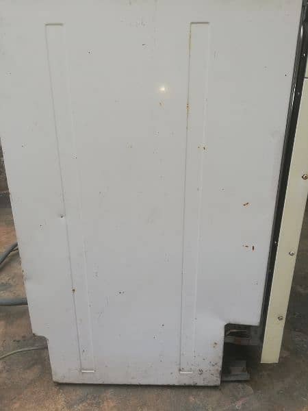 kelvinator KD 75 Dishwasher for use 8/10 condition 4