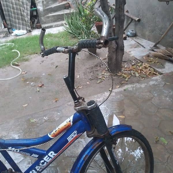 Blue Bicycle for Sale - excellent Condition. 1