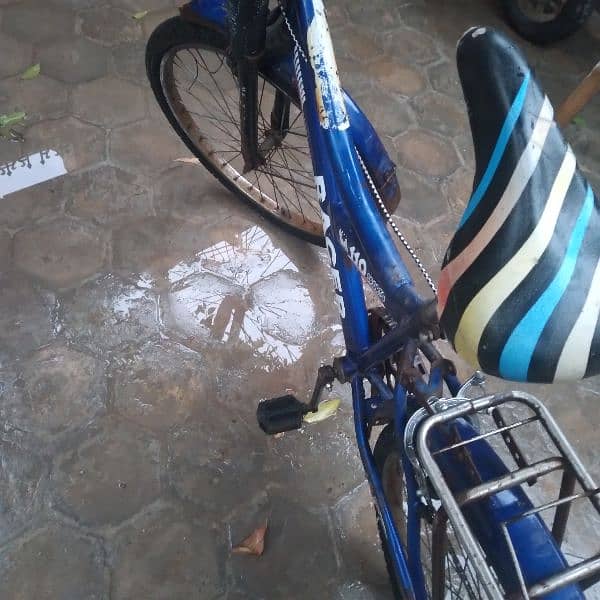 Blue Bicycle for Sale - excellent Condition. 3