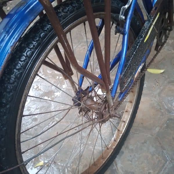 Blue Bicycle for Sale - excellent Condition. 10