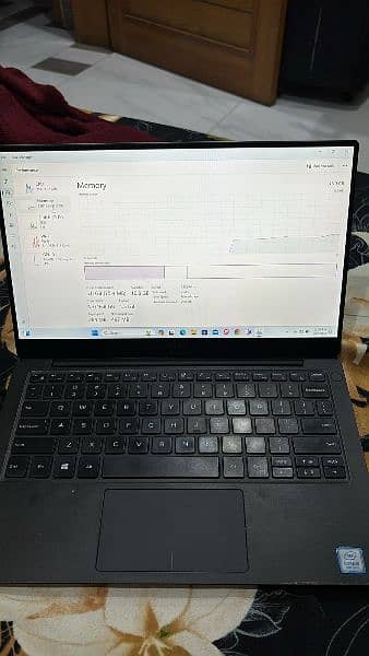 Dell XPS 13,  I5 8th Generation Processor, 16 GB Ram, 512 GB SSD 5