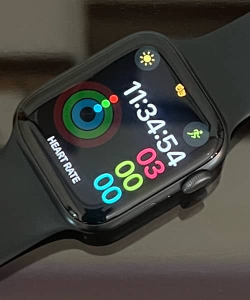 APPLE WATCH SERIES 6 99% BATTERY HEALTH 1