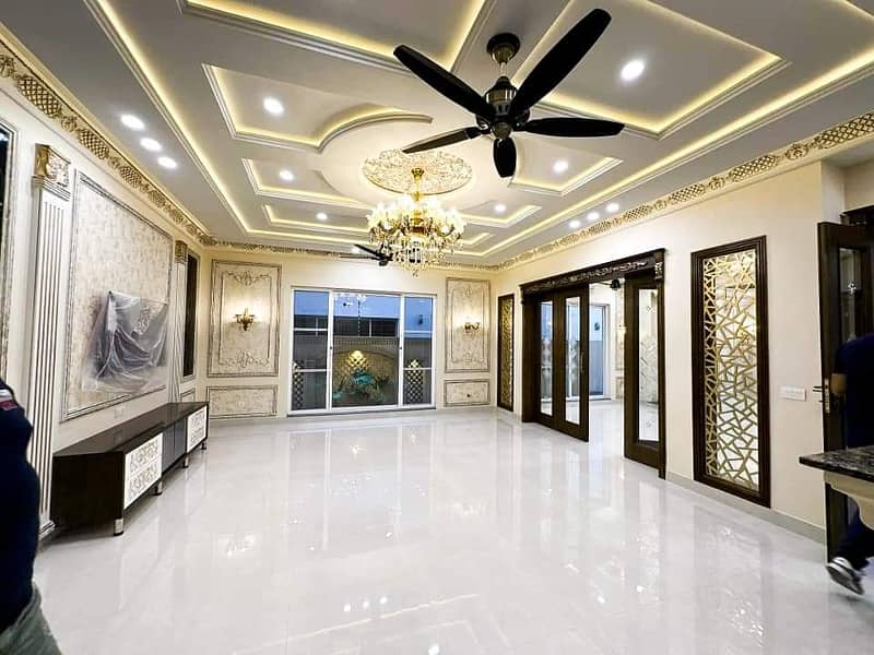 Luxurious Designer 1 Kanal Brand New House For Sale in Bahria Town Lahore 18