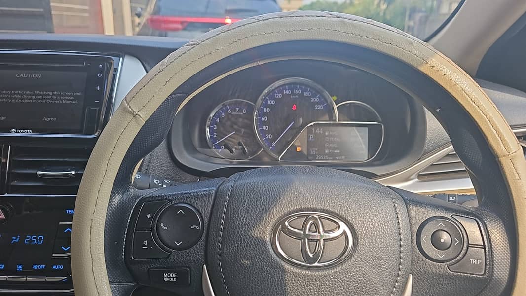 Toyota Yaris 2021 ATIV X 9