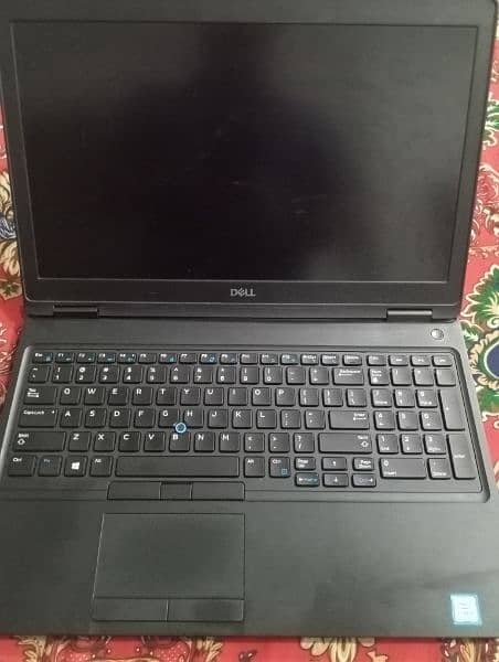 Dell i5 8th gen 256 ssd 8 gb ram 1