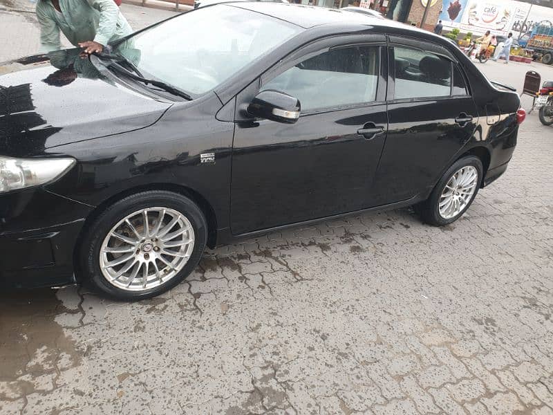 Toyota Corolla 1.6 Auto GLI 2013 1