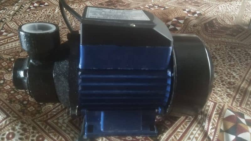 12 volt DC water pump 1