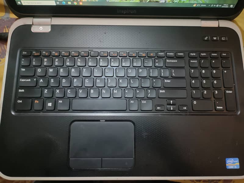 Dell Inspiron Laptop workstation for sale 2