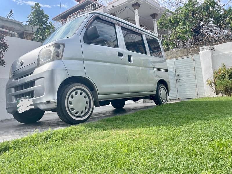 Daihatsu Hijet 2012 3